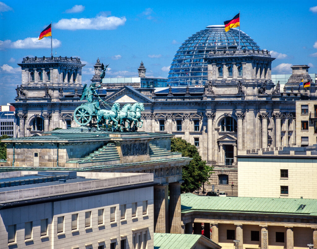 Quadriga und Reichstag